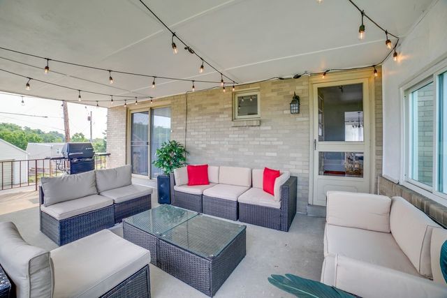 2045 E Homestead St, Reserve, PA 15212