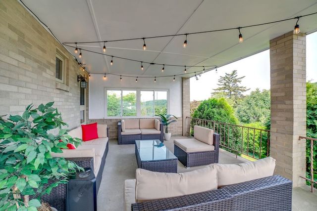 2045 E Homestead St, Reserve, PA 15212