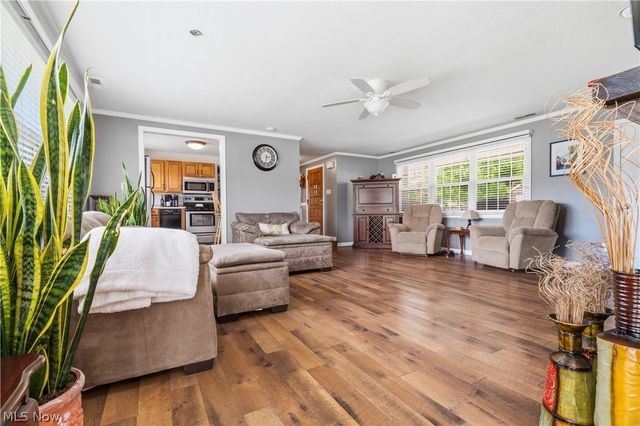 425 Union Avenue NW, New Philadelphia, OH 44663
