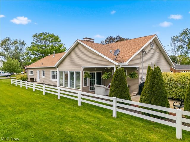 425 Union Avenue NW, New Philadelphia, OH 44663