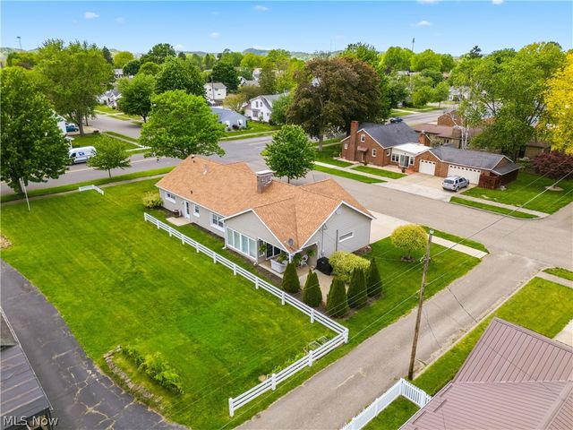 425 Union Avenue NW, New Philadelphia, OH 44663