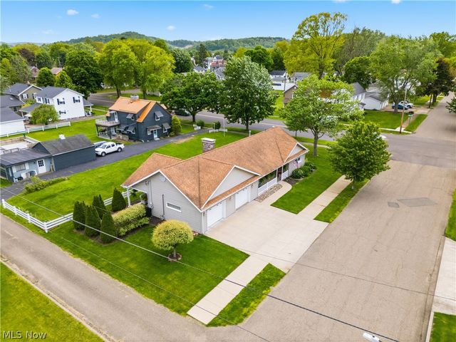 425 Union Avenue NW, New Philadelphia, OH 44663