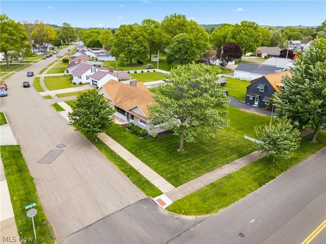 425 Union Avenue NW, New Philadelphia, OH 44663
