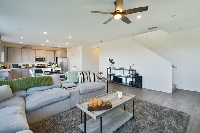 4356 Arctic Tern Cir, Rancho Cordova, CA 95742