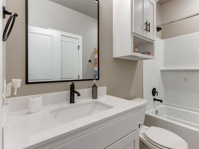 8129 NW 153rd Street, Edmond, OK 73013