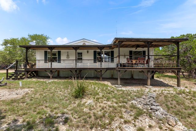 1522 FOREST TRAIL DR, Bandera, TX 78003