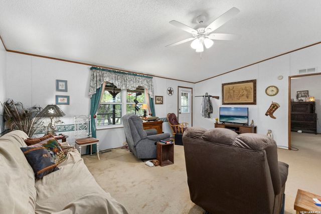 1522 FOREST TRAIL DR, Bandera, TX 78003