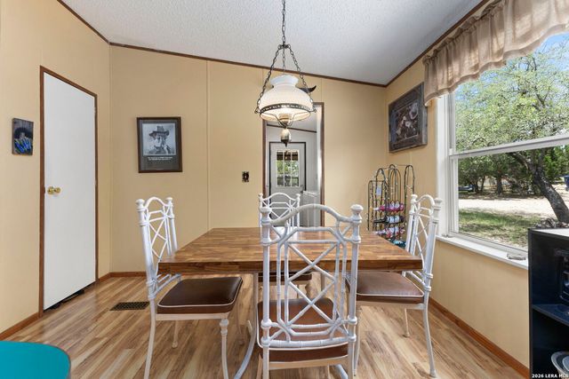 1522 FOREST TRAIL DR, Bandera, TX 78003