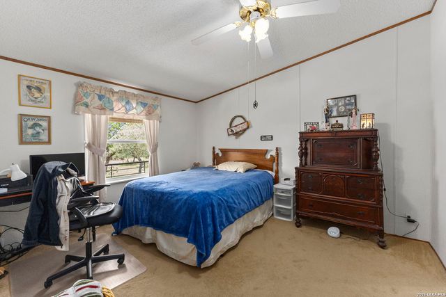 1522 FOREST TRAIL DR, Bandera, TX 78003