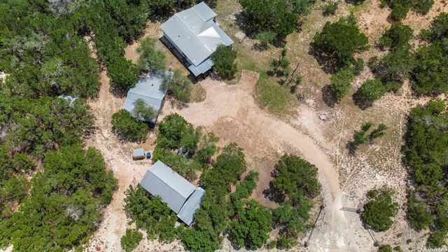 1522 FOREST TRAIL DR, Bandera, TX 78003