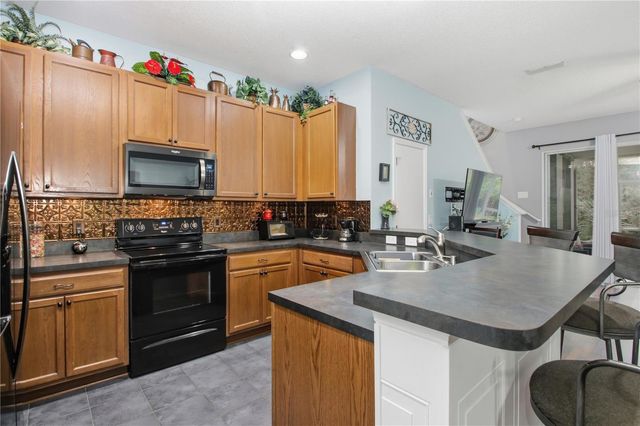 608 OLD PINE COURT, Sanford, FL 32773