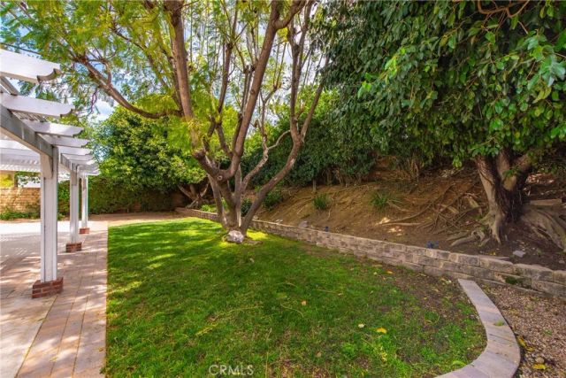 13792 Christian Barrett Drive, Moorpark, CA 93021