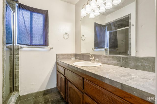 4507 Posada Avenue, Bakersfield, CA 93309