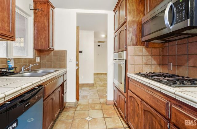 4507 Posada Avenue, Bakersfield, CA 93309