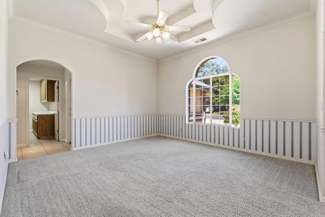 2876 Carolina Avenue, Clovis, CA 93611