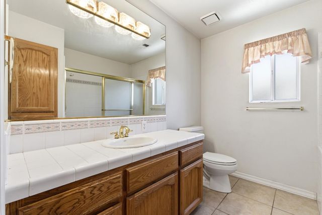 2876 Carolina Avenue, Clovis, CA 93611
