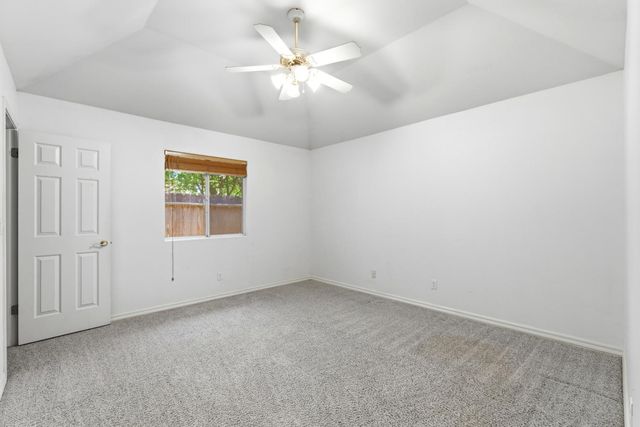 2876 Carolina Avenue, Clovis, CA 93611