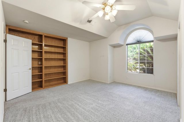 2876 Carolina Avenue, Clovis, CA 93611