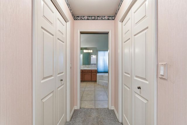 2876 Carolina Avenue, Clovis, CA 93611