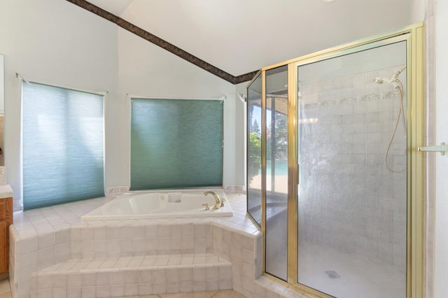 2876 Carolina Avenue, Clovis, CA 93611