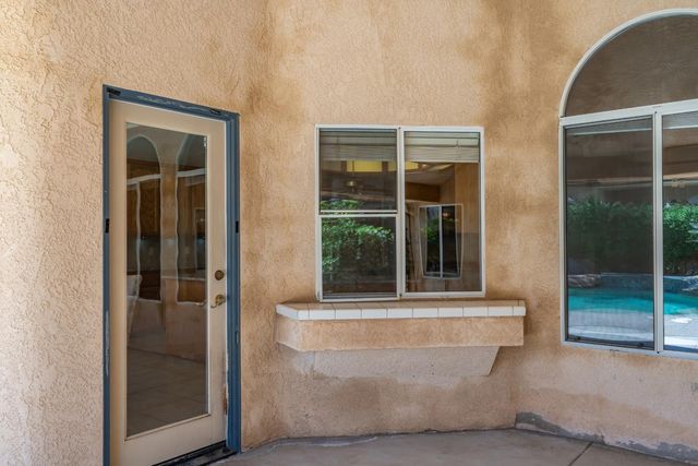 2876 Carolina Avenue, Clovis, CA 93611