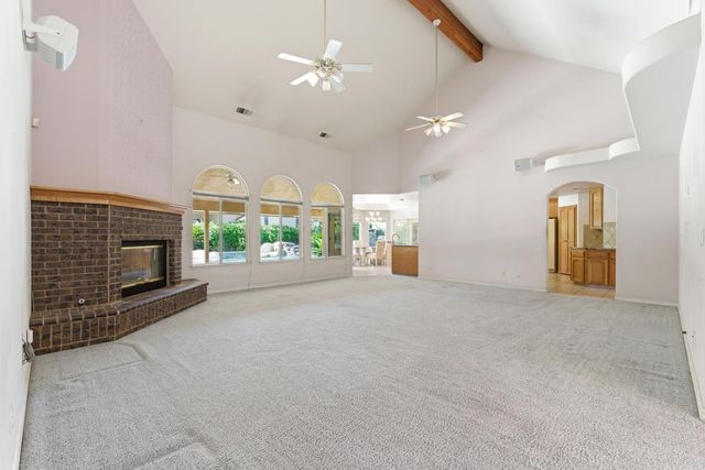 2876 Carolina Avenue, Clovis, CA 93611