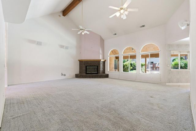 2876 Carolina Avenue, Clovis, CA 93611