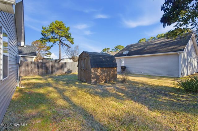 210 Oakwood Lane, Elizabeth City, NC 27909