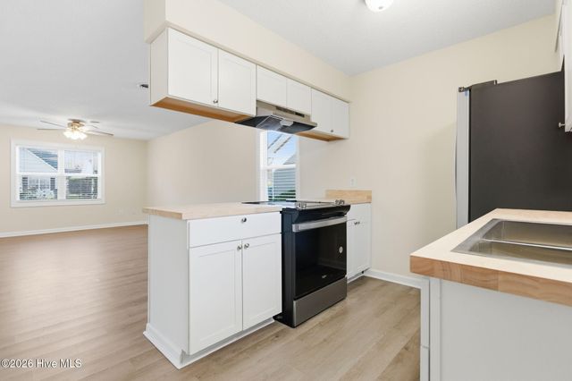 210 Oakwood Lane, Elizabeth City, NC 27909