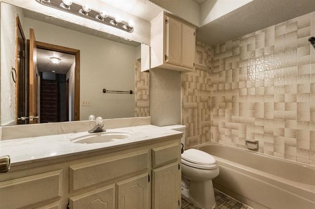 1251 Kingston Road, Norman, OK 73071