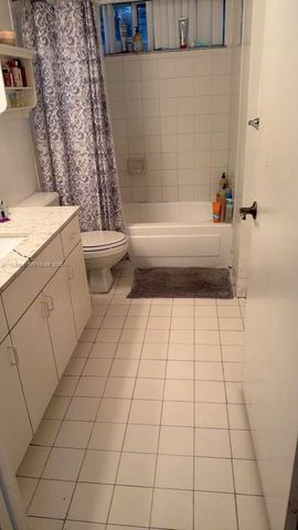 269 NW 7th St 216, Miami, FL 33136