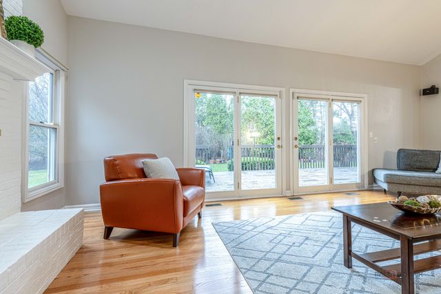 9 Devonshire Lane, Lincolnshire, IL 60069