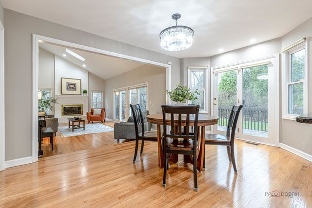 9 Devonshire Lane, Lincolnshire, IL 60069