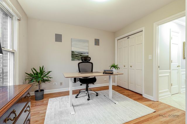 9 Devonshire Lane, Lincolnshire, IL 60069