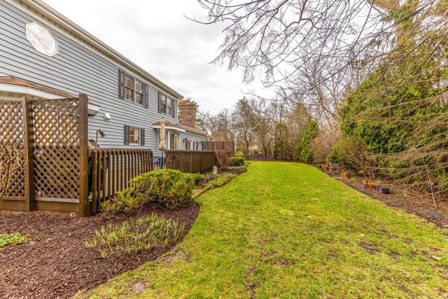 9 Devonshire Lane, Lincolnshire, IL 60069