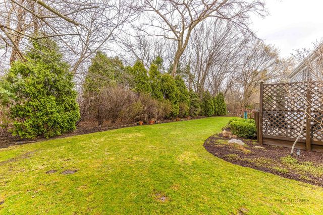 9 Devonshire Lane, Lincolnshire, IL 60069