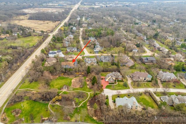 9 Devonshire Lane, Lincolnshire, IL 60069