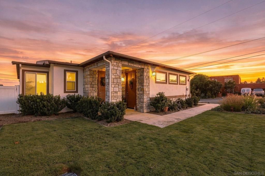 1858 Avocado Rd, Oceanside, CA 92054 — photo 3