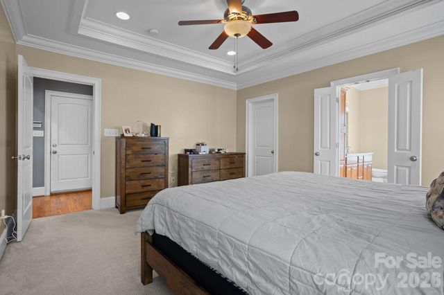 104 Castle Pines Lane, Statesville, NC 28625