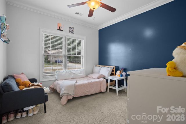 104 Castle Pines Lane, Statesville, NC 28625