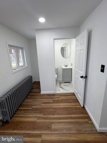 5512 N MASCHER ST, Philadelphia, PA 19120