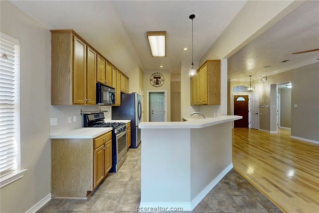 2817 Brandywine Circle, Bryan, TX 77807