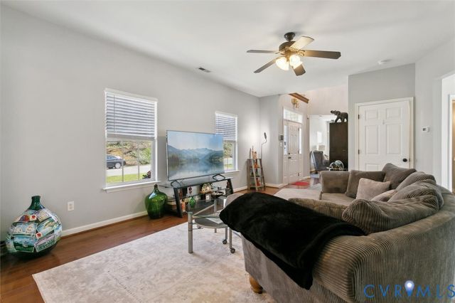 123 Pebble Beach Ln, Williamsburg, VA 23185