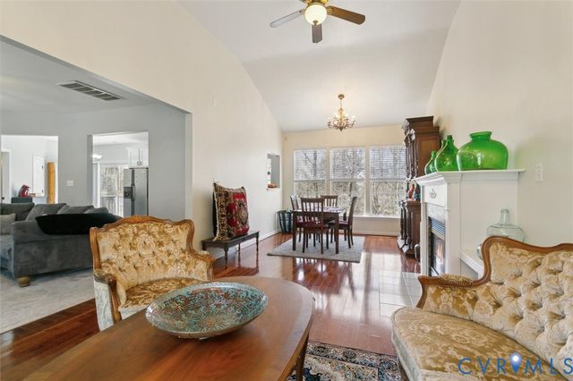 123 Pebble Beach Ln, Williamsburg, VA 23185