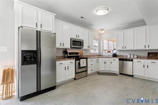 123 Pebble Beach Ln, Williamsburg, VA 23185