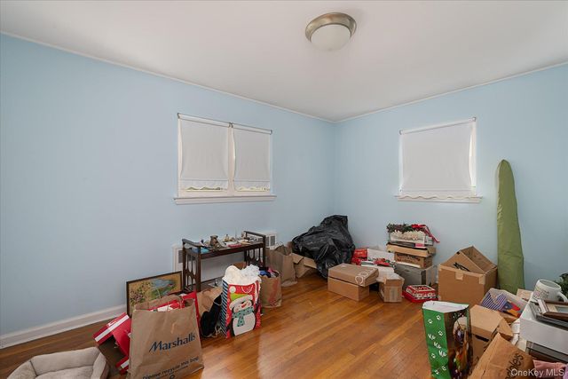 145 Arthur Avenue, Floral Park, NY 11001
