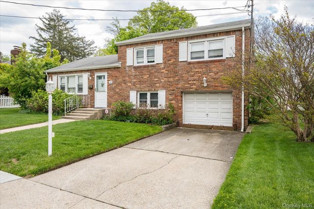 145 Arthur Avenue, Floral Park, NY 11001