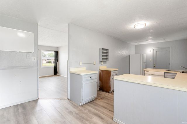 3226 Rexford Drive, South Bend, IN 46615