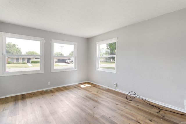 3226 Rexford Drive, South Bend, IN 46615