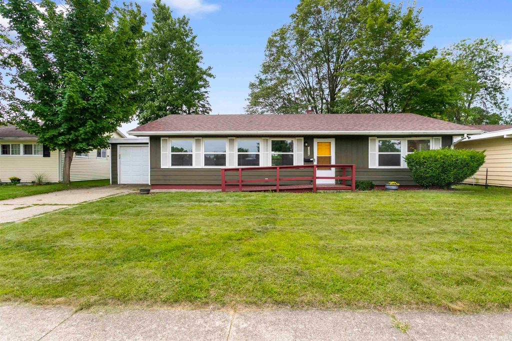 3226 Rexford Drive, South Bend, IN 46615